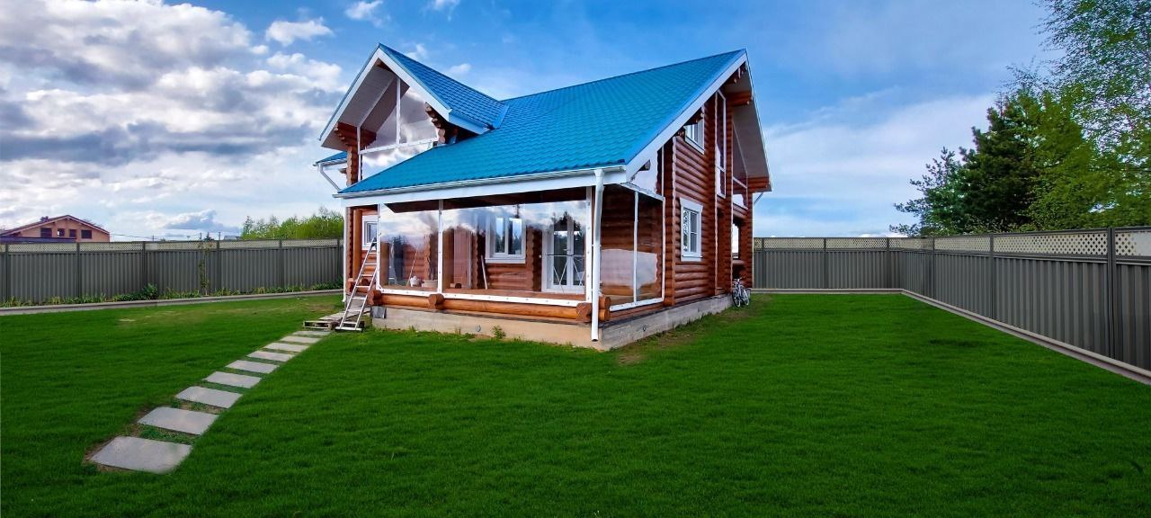 Мягкие окна на веранде загородного дома в Гусь-Железном